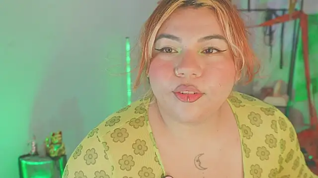 Samanta cutee online show from 11/11/25, 01:39