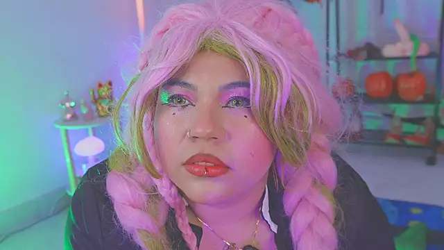 Samanta cutee online show from 09/20/25, 02:00