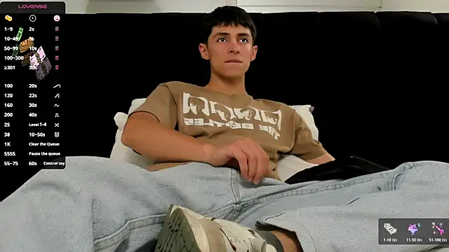 Adam Clay21 online show from 04/15/26, 09:48