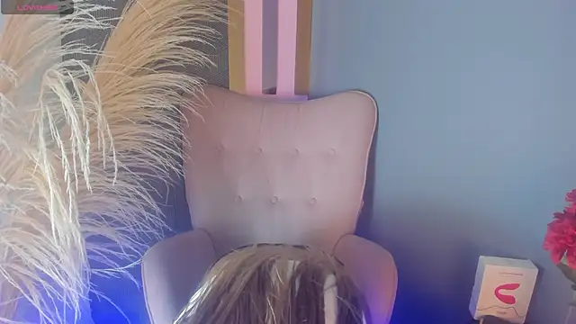Charlotte  Brown  online show from 11/27/25, 01:11