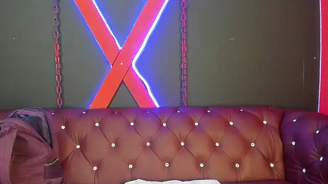 Charlotte  Brown  online show from 11/06/25, 01:26