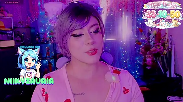  niiky online show from 04/21/26, 07:53