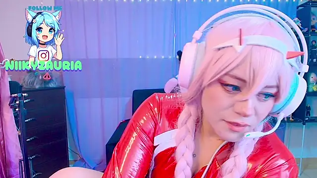  niiky online show from 11/10/25, 10:53