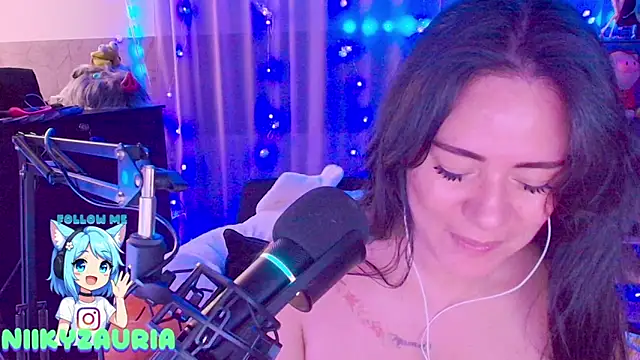  niiky online show from 02/10/26, 03:33