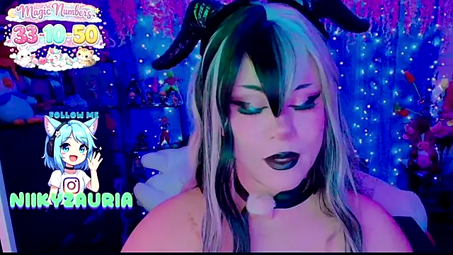  niiky online show from 05/13/26, 10:11