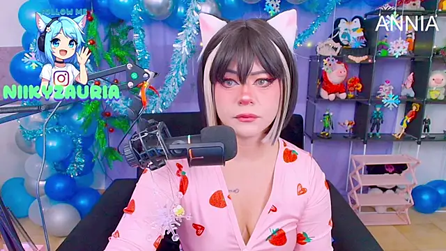  niiky online show from 12/22/25, 11:10