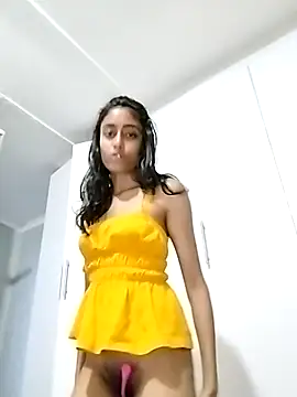 cleopatra-phaedra online show from 10/31/25, 04:25