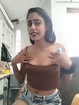 cleopatra-phaedra online show from 02/22/26, 03:57