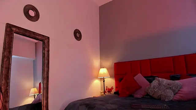 Violetta Nur online show from 04/09/26, 08:48