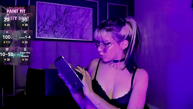 Violetta Nur online show from 01/26/25, 05:34