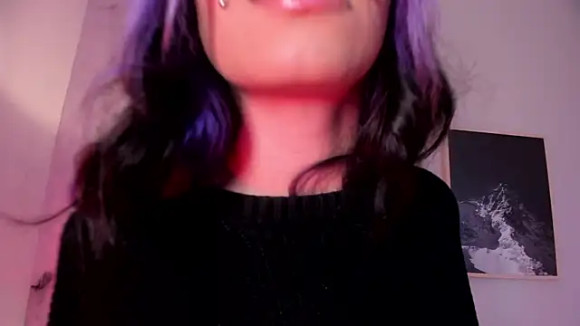 Snapshot of Violetta_Nur chatting on 05/19/26, 09:11 Violetta Nur online show from 05/19/26, 09:11