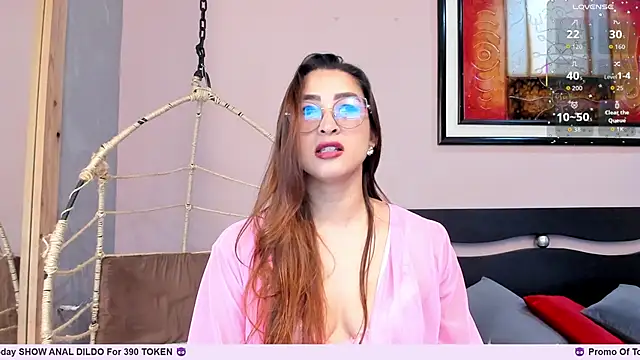  LaraMom  online show from 11/17/25, 05:50