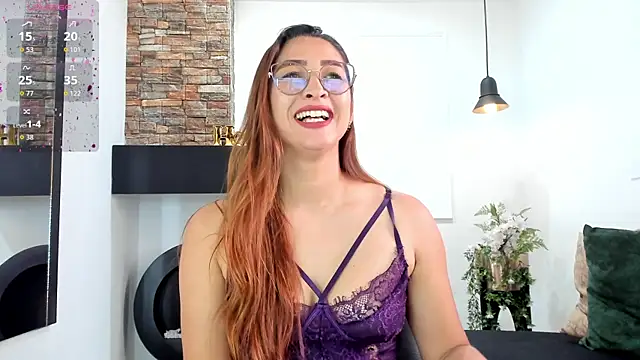  LaraMom  online show from 10/02/25, 07:39