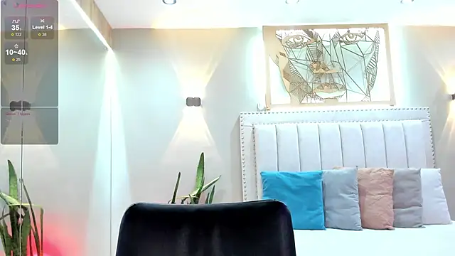  LaraMom  online show from 10/25/25, 07:58