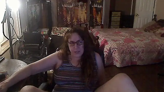 Snapshot of Ireallysquirt chatting on 10/17/25, 02:04 Ireallysquirt online show from 10/17/25, 02:04