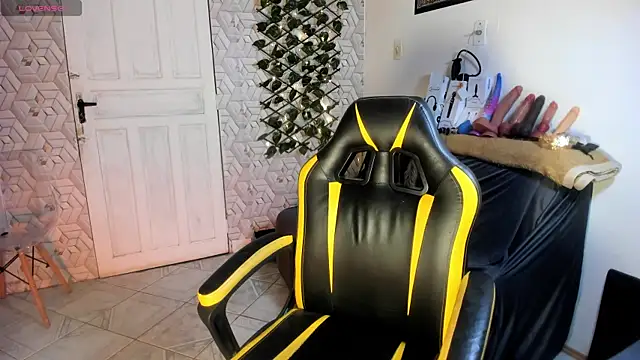 Chica hot dirty online show from 11/09/25, 11:20