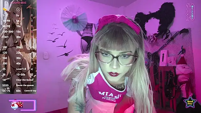  Hanna white  online show from 12/18/25, 03:00