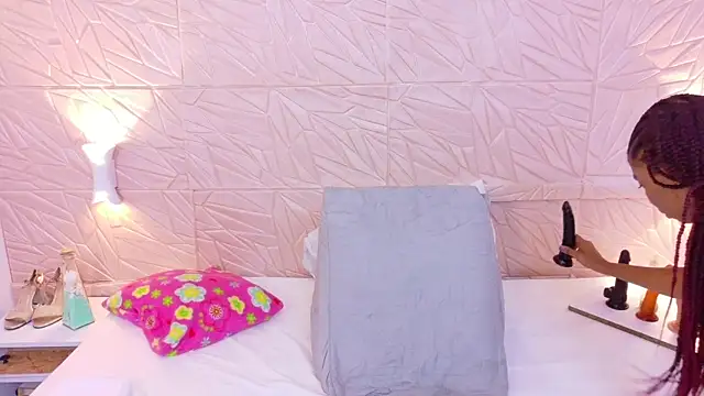 Snapshot of Amarantha_love69 chatting on 09/19/25, 02:21 Amarantha love69 online show from 09/19/25, 02:21