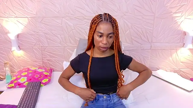 Snapshot of Amarantha_love69 chatting on 10/16/25, 02:14 Amarantha love69 online show from 10/16/25, 02:14