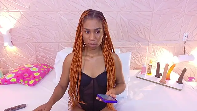 Snapshot of Amarantha_love69 chatting on 11/27/25, 02:06 Amarantha love69 online show from 11/27/25, 02:06