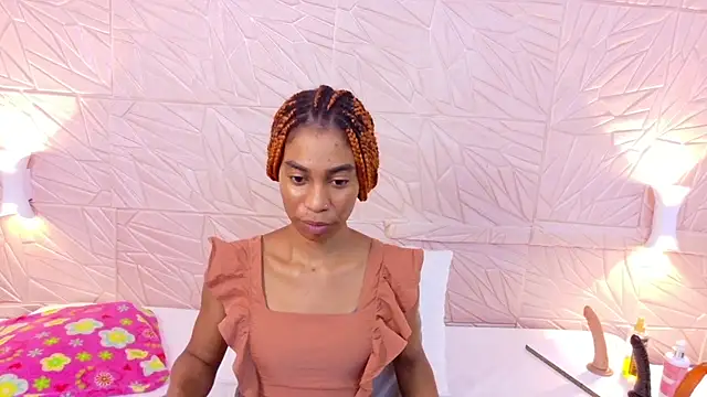 Snapshot of Amarantha_love69 chatting on 11/10/25, 02:00 Amarantha love69 online show from 11/10/25, 02:00