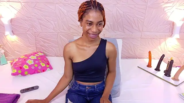 Snapshot of Amarantha_love69 chatting on 11/06/25, 02:10 Amarantha love69 online show from 11/06/25, 02:10