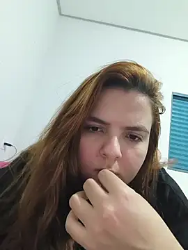 Snapshot of Bruninha_Hot10 chatting on 05/31/26, 01:11 Bruninha Hot10 online show from 05/31/26, 01:11