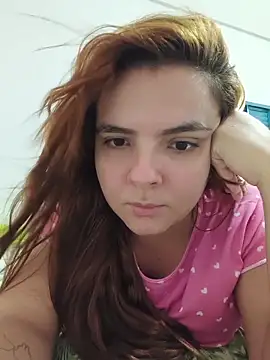 Snapshot of Bruninha_Hot10 chatting on 06/11/26, 01:08 Bruninha Hot10 online show from 06/11/26, 01:08