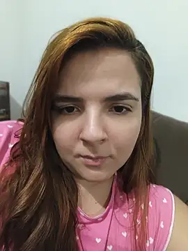 Snapshot of Bruninha_Hot10 chatting on 06/20/26, 01:54 Bruninha Hot10 online show from 06/20/26, 01:54