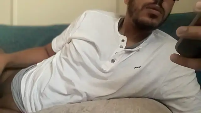 Mooka69 online show from 12/05/25, 01:21