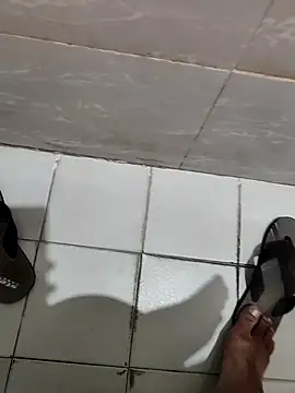 Snapshot of joejoe7 chatting on 11/29/25, 02:06 joejoe7 online show from 11/29/25, 02:06