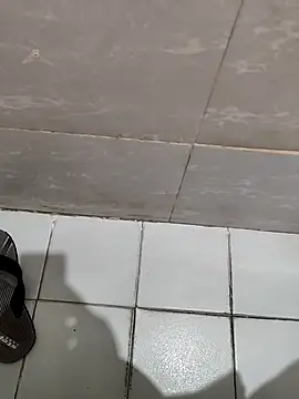 Snapshot of joejoe7 chatting on 12/01/25, 01:56 joejoe7 online show from 12/01/25, 01:56