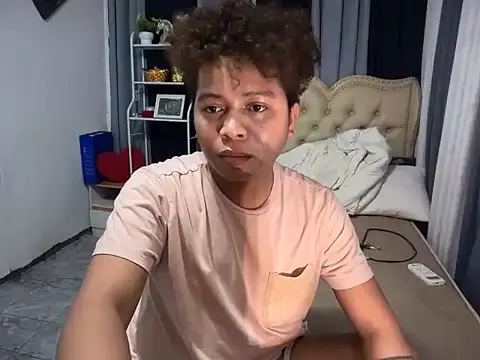 Snapshot of asian_sweetboy chatting on 03/03/26, 07:15 asian sweetboy online show from 03/03/26, 07:15