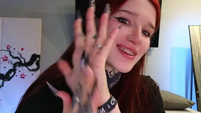 SophieInkk online show from 02/03/26, 11:54