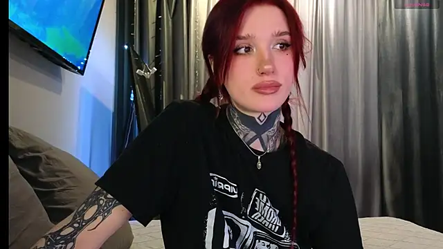 SophieInkk online show from 02/27/26, 05:07