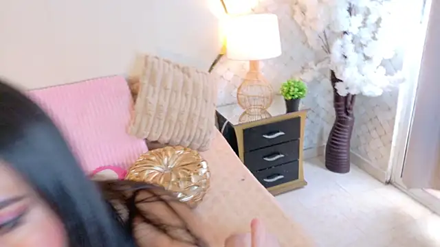 MayraVegas online show from 09/17/25, 01:46