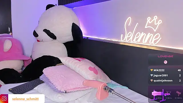 selenne schmitt online show from 03/17/25, 09:46