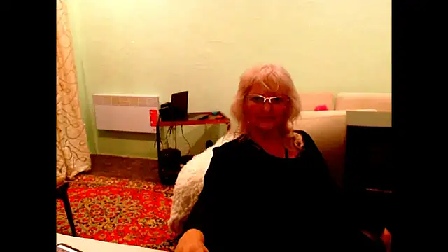 Natali7634 online show from 10/05/25, 06:20