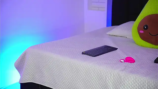 Marianamonroe  online show from 02/09/26, 07:01