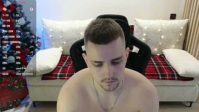 Larstar01 online show from 01/13/26, 11:19