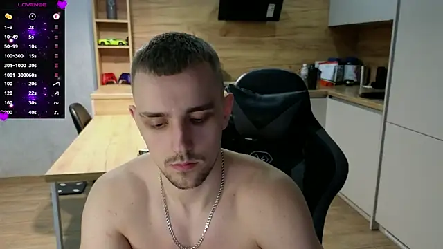 Larstar01 online show from 03/05/25, 11:38