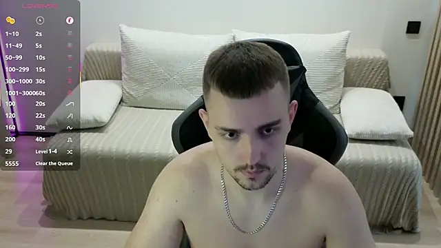 Larstar01 online show from 11/19/25, 08:20