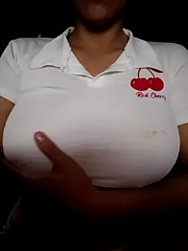 tiffani  love online show from 02/15/26, 06:58