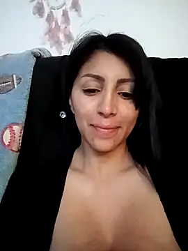 tiffani  love online show from 12/18/25, 10:30