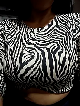 tiffani  love online show from 04/14/26, 04:23