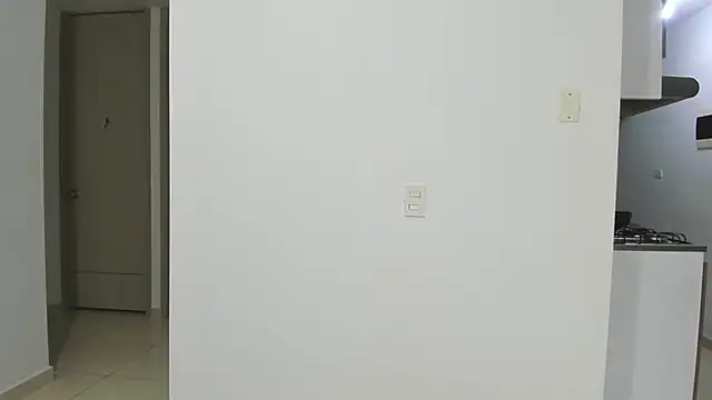 Snapshot of Emi_latingirl chatting on 10/18/25, 09:22 Emi latingirl online show from 10/18/25, 09:22