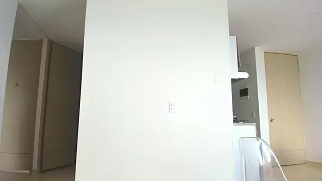 Snapshot of Emi_latingirl chatting on 10/23/25, 08:07 Emi latingirl online show from 10/23/25, 08:07