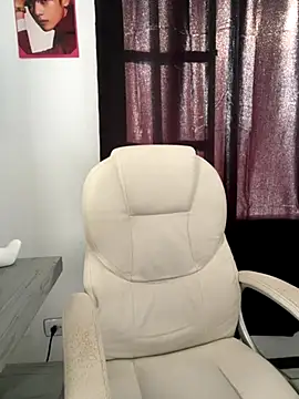 Snapshot of Angel_Brown1_ chatting on 09/26/25, 12:01 Angel Brown1 online show from 09/26/25, 12:01