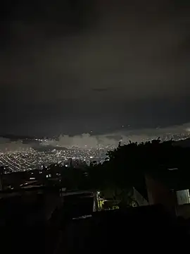 Snapshot of lulu_kis chatting on 01/13/26, 01:20 lulu kis online show from 01/13/26, 01:20