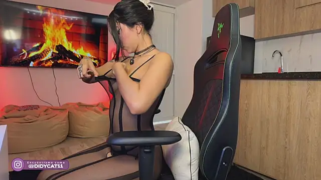 MarianaBranzz online show from 03/31/26, 03:25